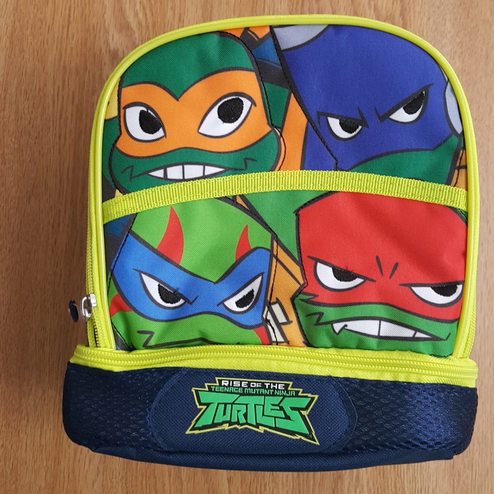 Turtles Insulated Lunch Box 2 Compartment NWT